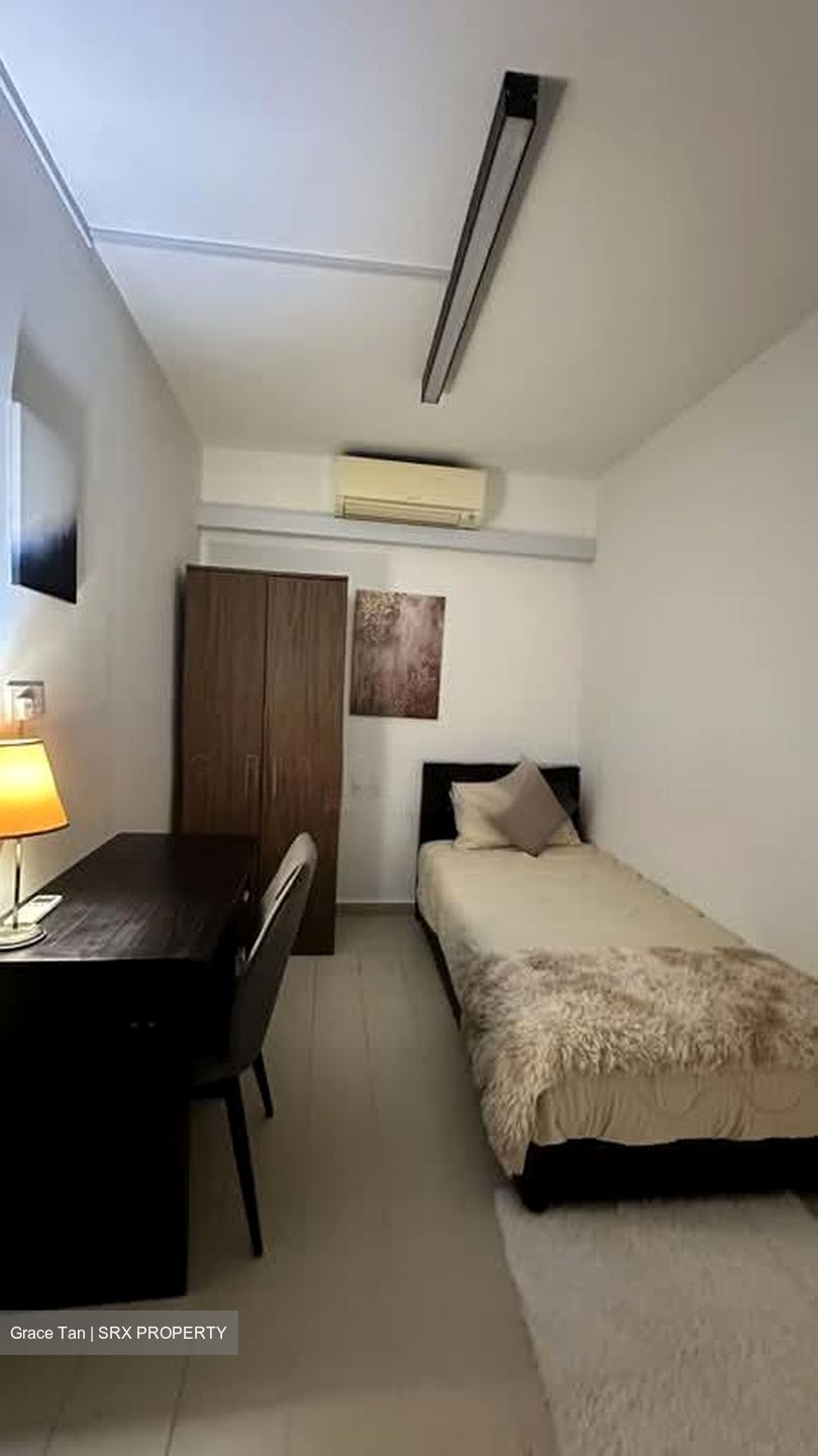 Ivory Heights (D22), Condominium #587123521